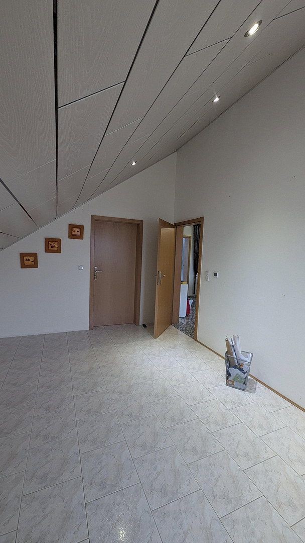 Byt 4+1 · 186 m² · , Porýní-Falc - 4