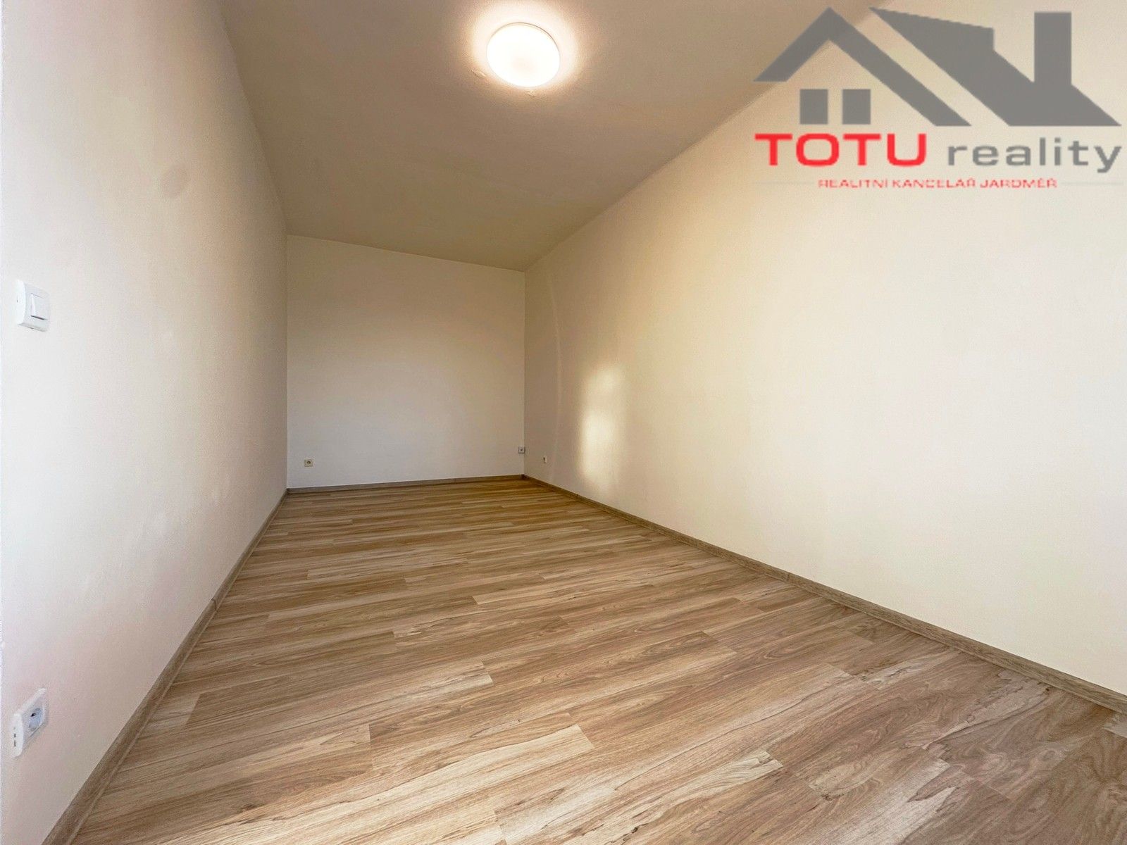 Byt 1+1 · 42 m² · Lužická, Jaroměř Pražské Předměstí - 4