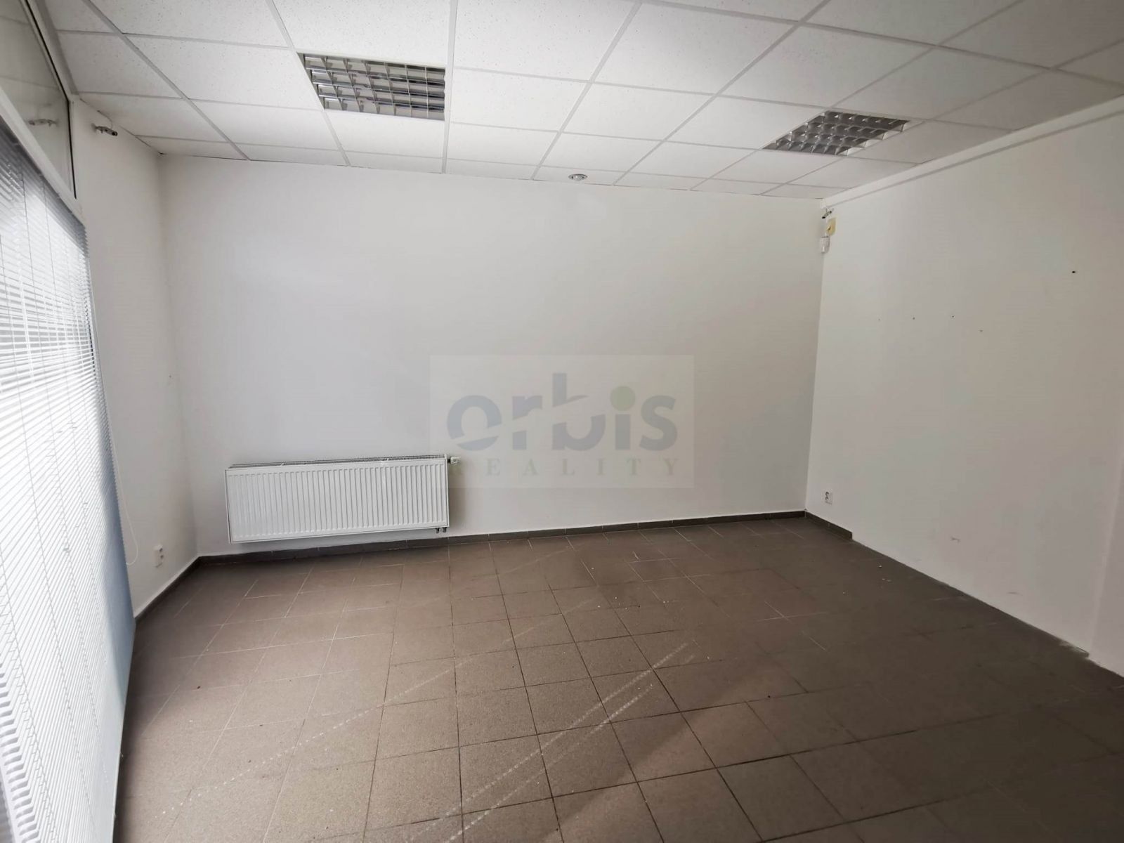 Obchodní prostory · 52 m² · Suchardova, Kladno - 3