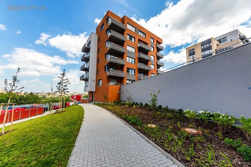 Byty, Praha, 102 00