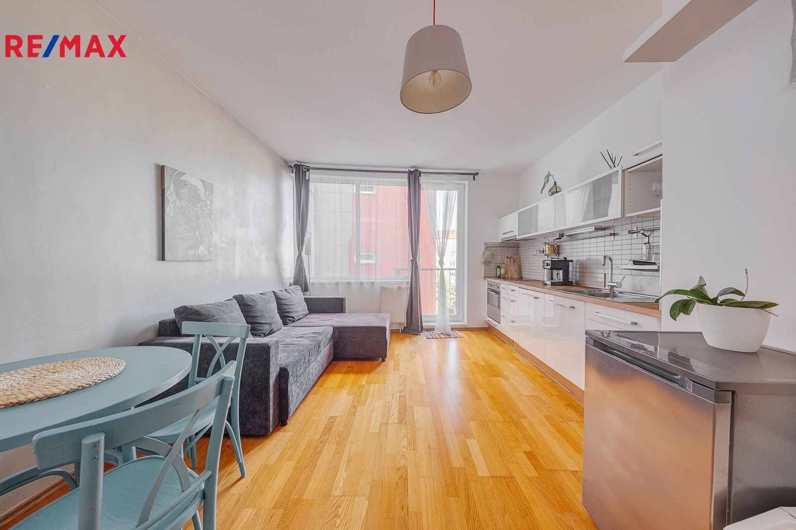 Prodej byt 2+kk - Drahobejlova, Praha, 52 m²