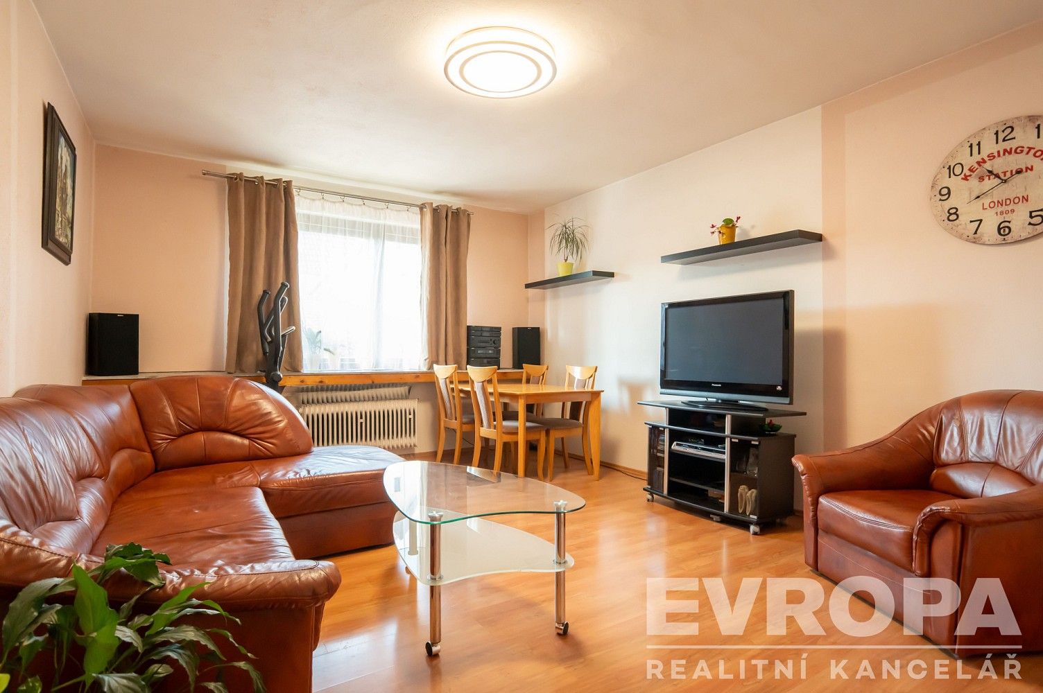Prodej rodinný dům - Petra Fastra, Říčany, okres Praha-východ, 209 m² - 5