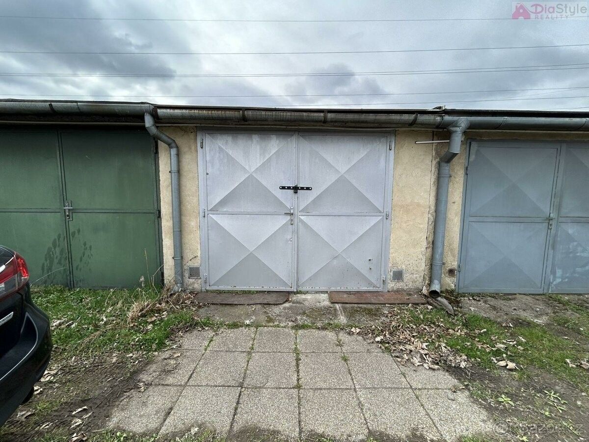 Prodej garáž - Valašské Meziříčí, 757 01, 23 m²