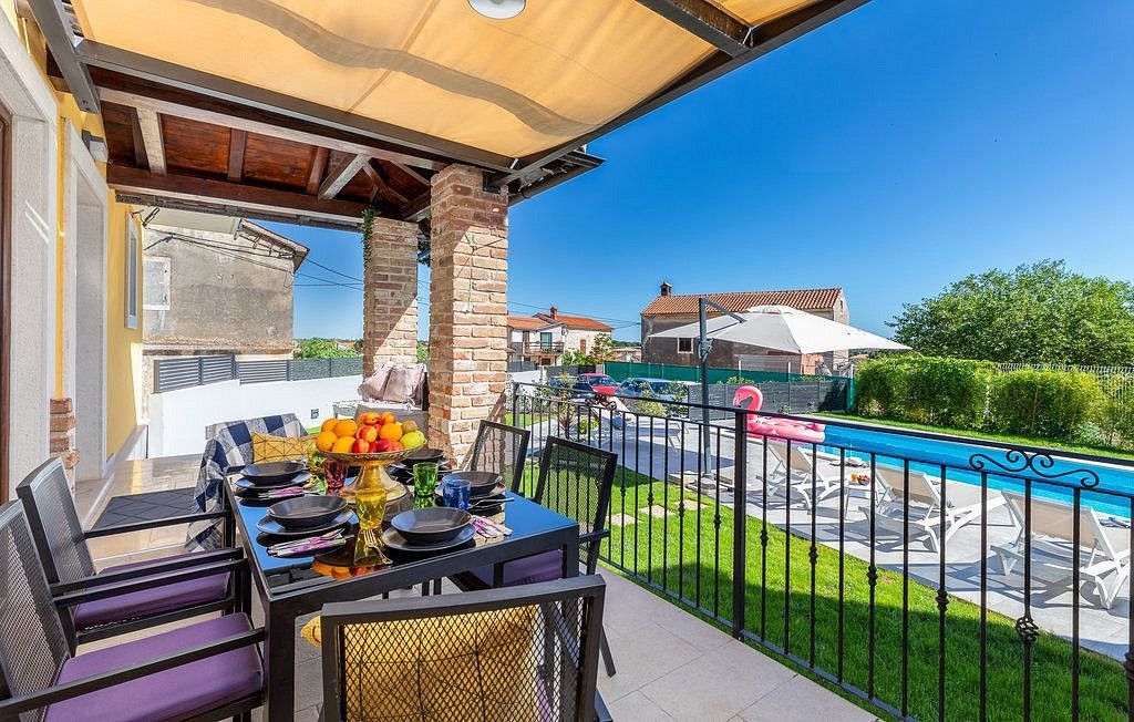 Prodej rodinný dům - Ližnjan, HR, 140 m² - 2