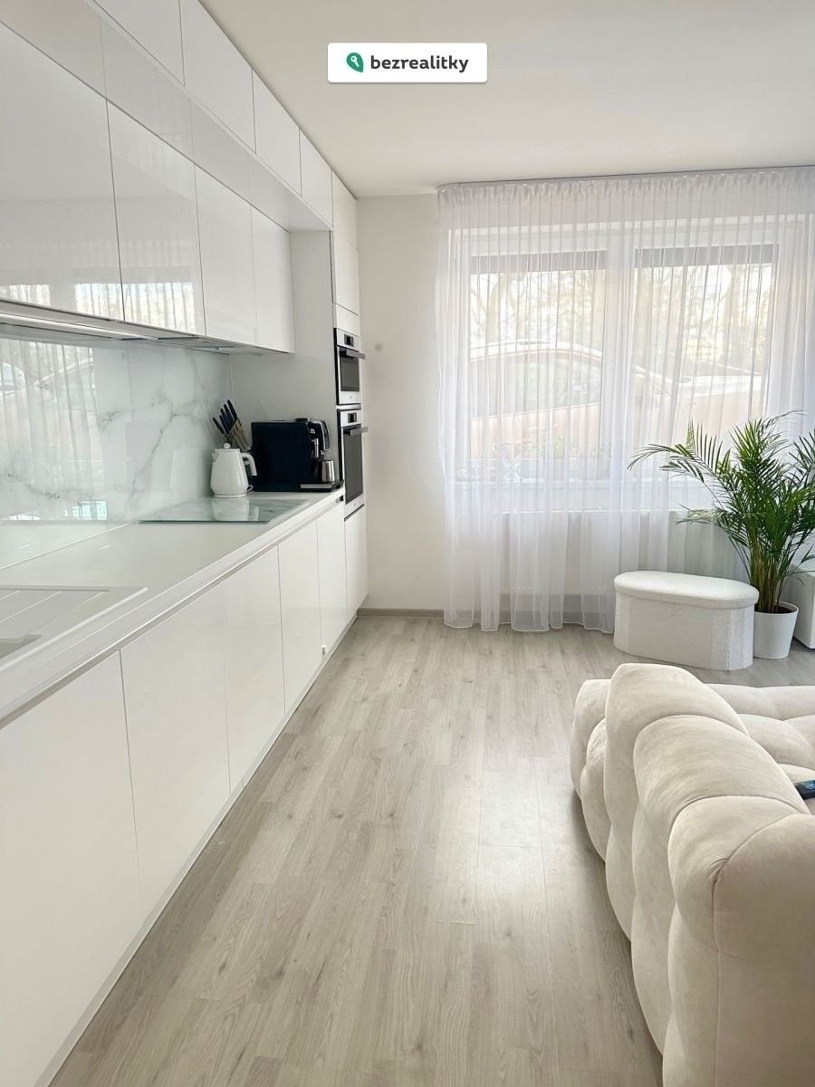 Prodej byt 3+kk - K Dobročovicům 13, Květnice, 81 m²