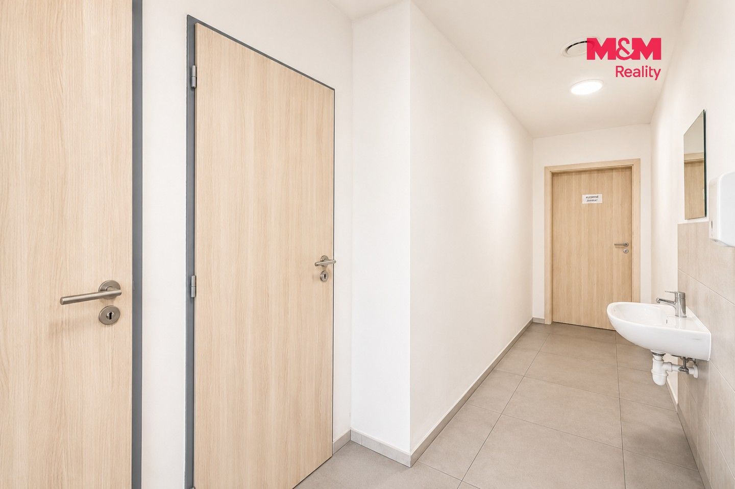 Pronájem kancelář - Rybitví, 35 m² - 5