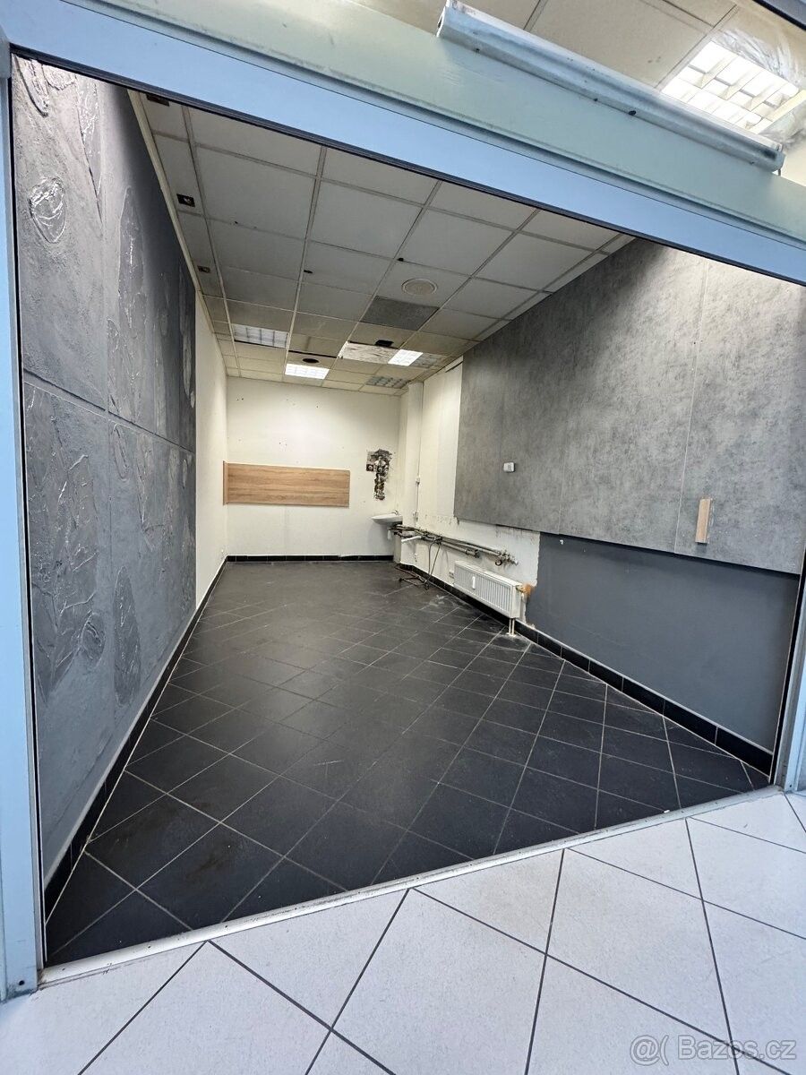 Pronájem obchodní prostory - Brno, 602 00