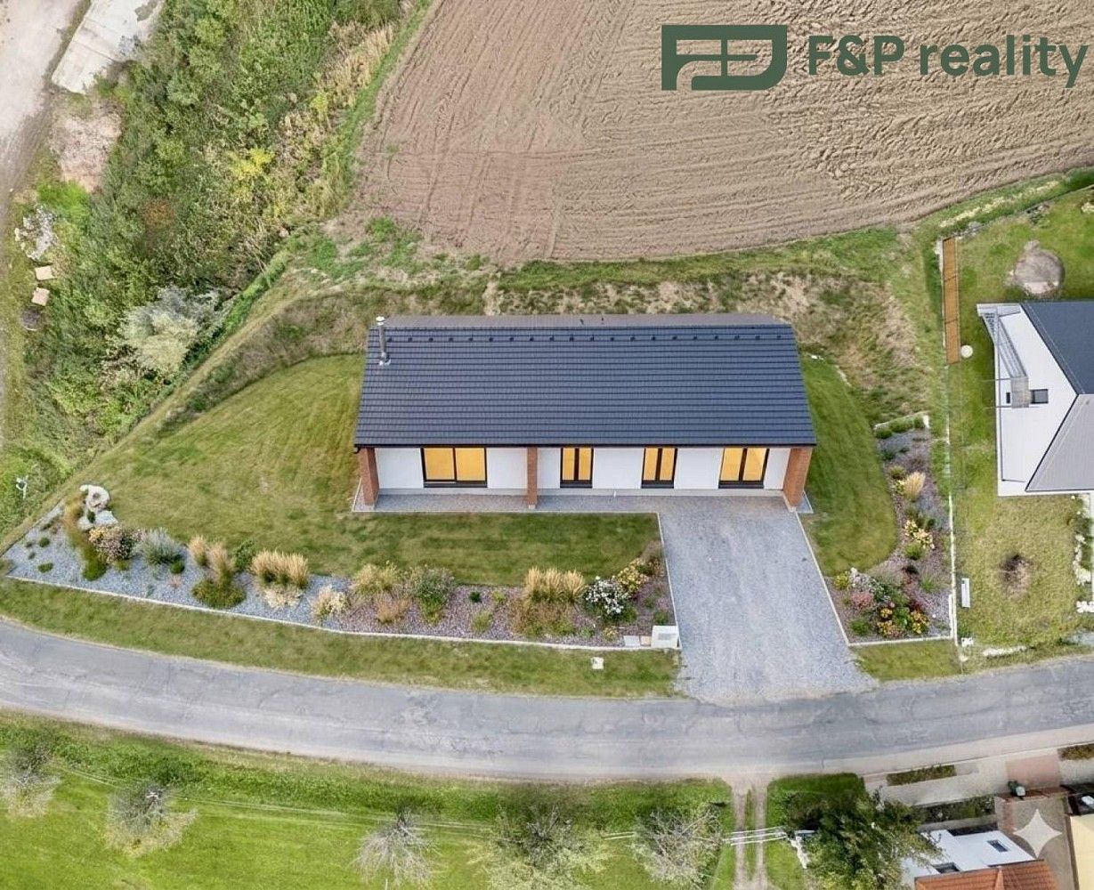 Rodinné domy, Choltice, okres Pardubice, Pardubický kraj, 115 m² - 2