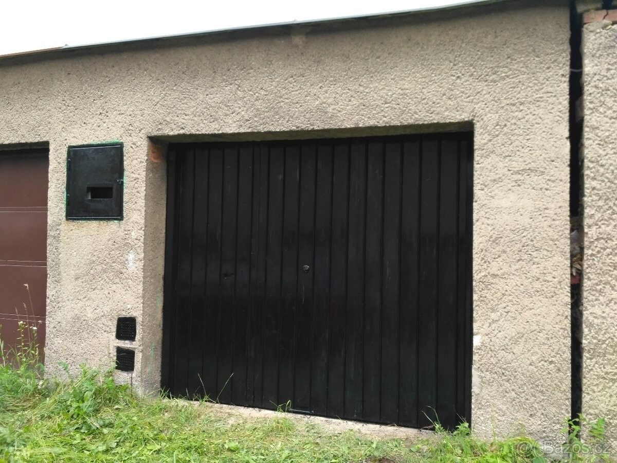 Garáž