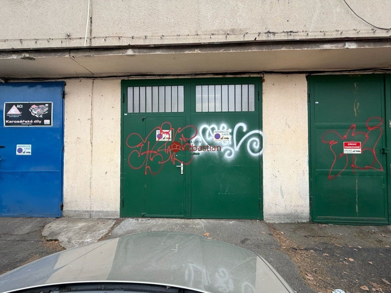 Pronájem komerční - Koněvova, Praha, 40 m²