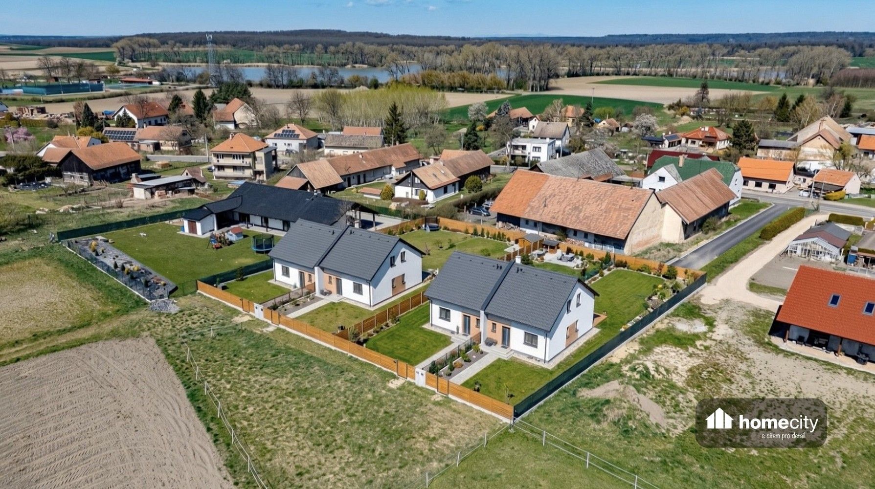 Pozemky pro bydlení, Horní Ředice, okres Pardubice, Pardubický kraj - 1