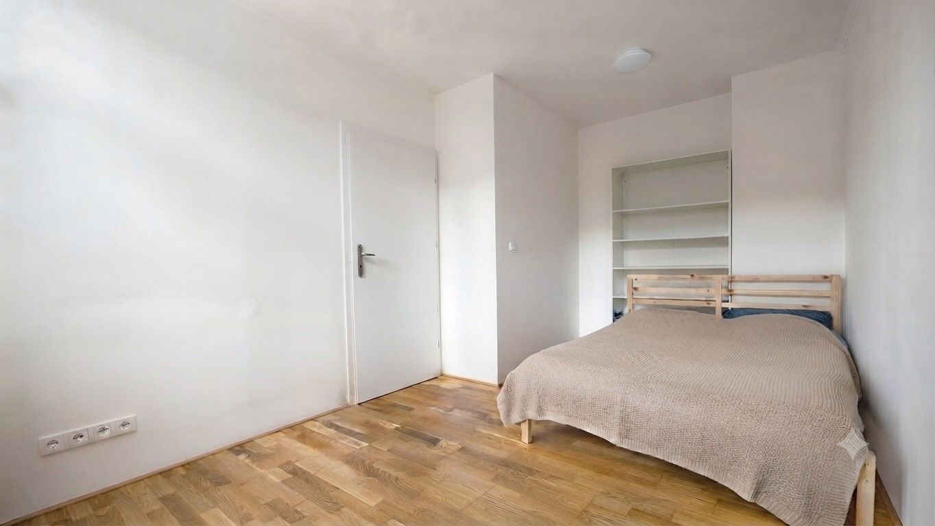 Byt 2+kk · 40 m² · Perucká 2481/5, Praha - 4