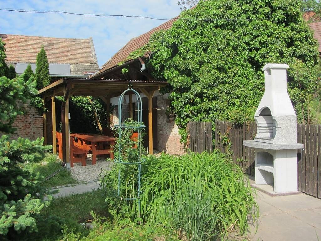 Chaty, Čejkovice - Čejkovice, Jihomoravský kraj - 1