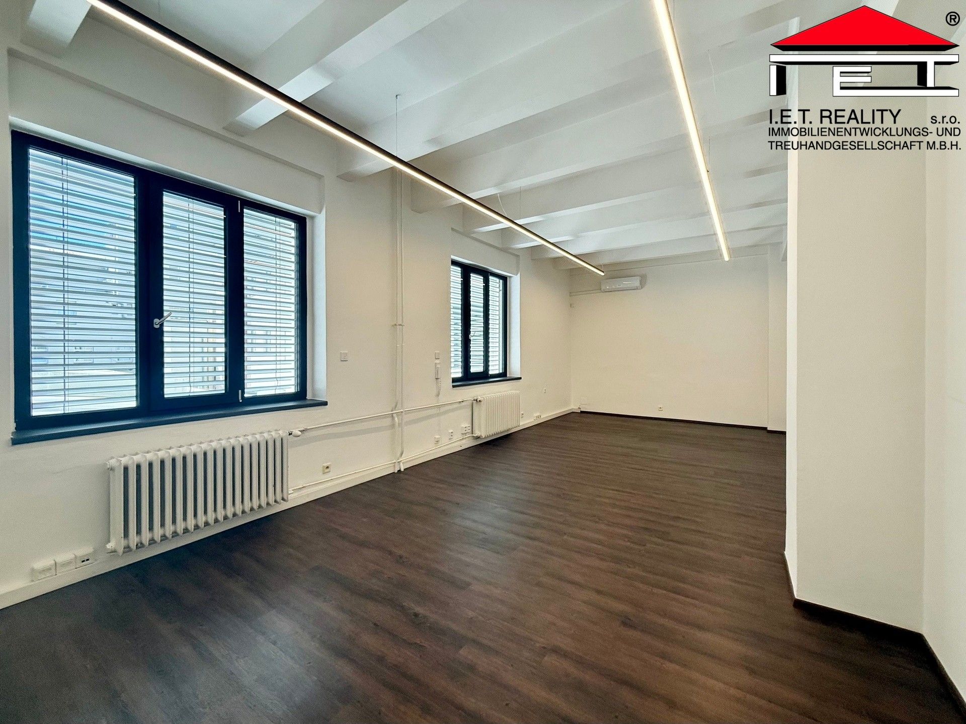 Kanceláře, Moravské náměstí, Brno, 35 m² - 1
