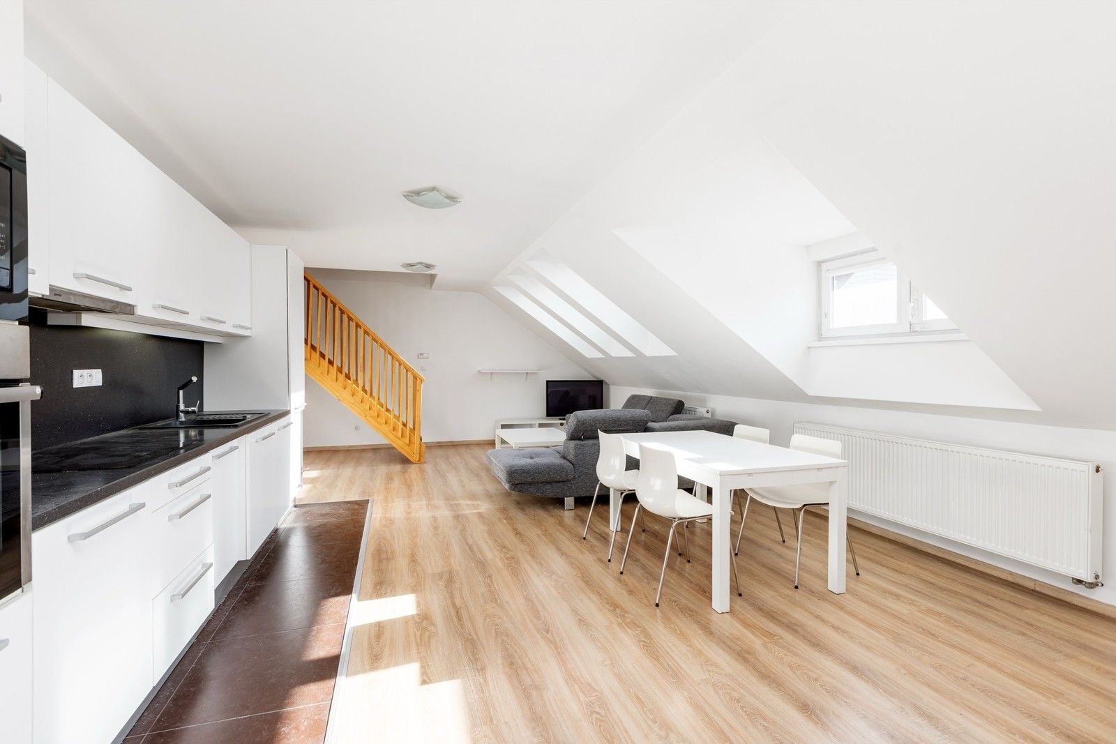 2+kk, Novákových, Praha, 78 m²