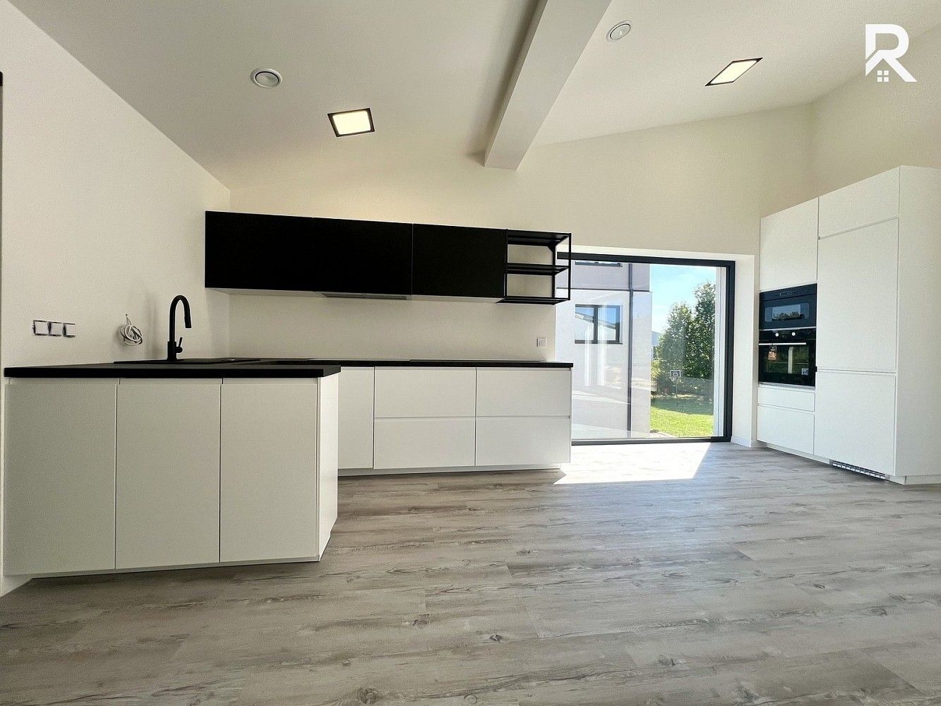 3+kk, Mácova, Brno - Ivanovice, 126 m² - 2