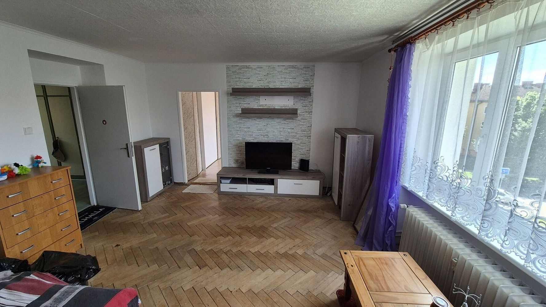 Prodej byt 2+1 - Ostrov, okres Karlovy Vary, Karlovarský kraj, 62 m² - 2