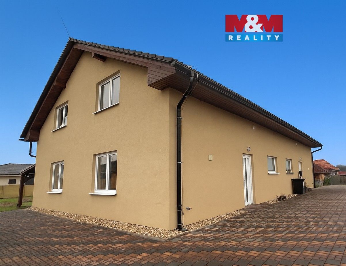 Rodinné domy, Měník, 150 m²