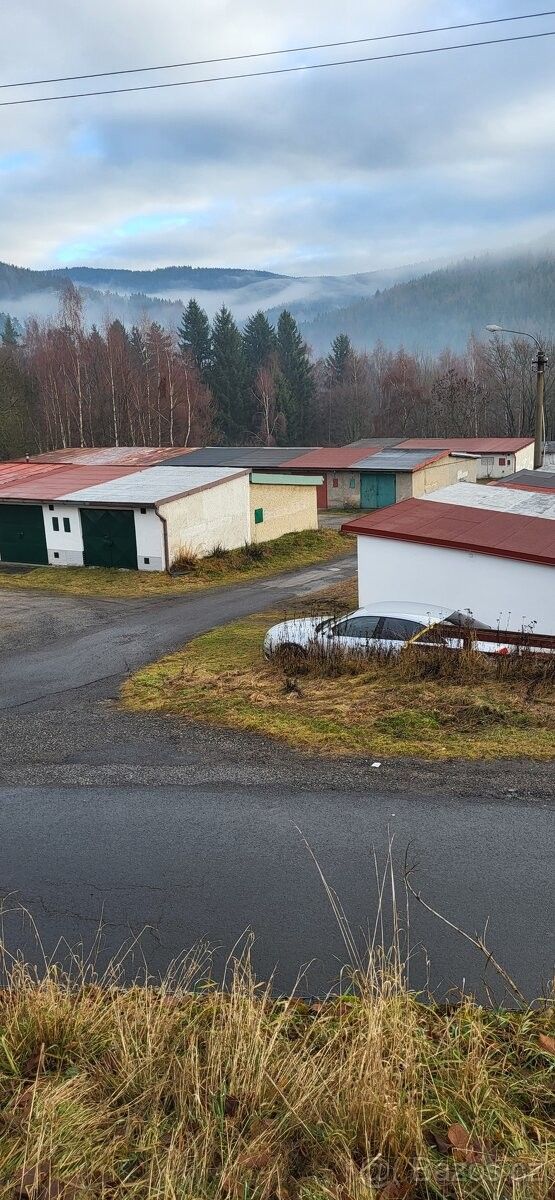 Garáže, Nejdek, 362 22