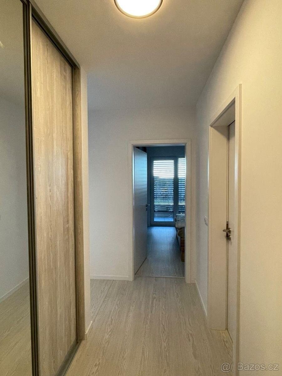 Pronájem byt - Praha, 106 00
