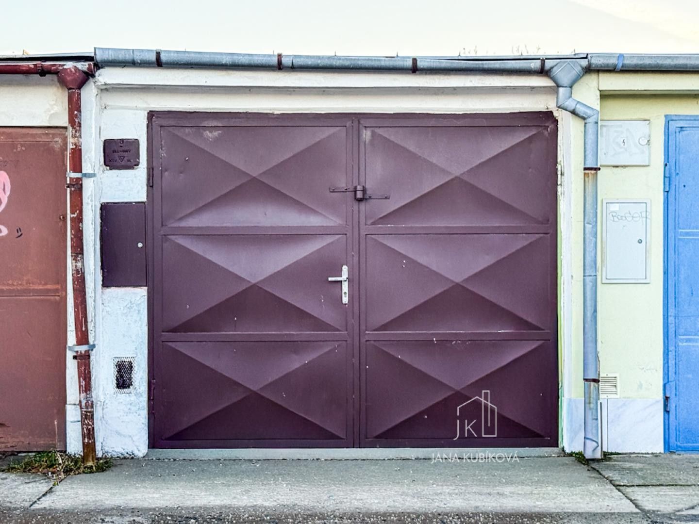 Prodej garáž - Hutník, Veselí nad Moravou, 19 m²