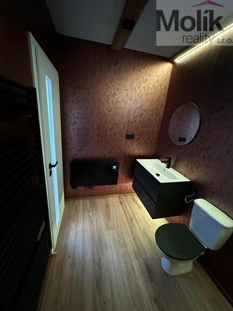 Nemovitost · 24 m² · Betlémské náměstí, Praha - 3