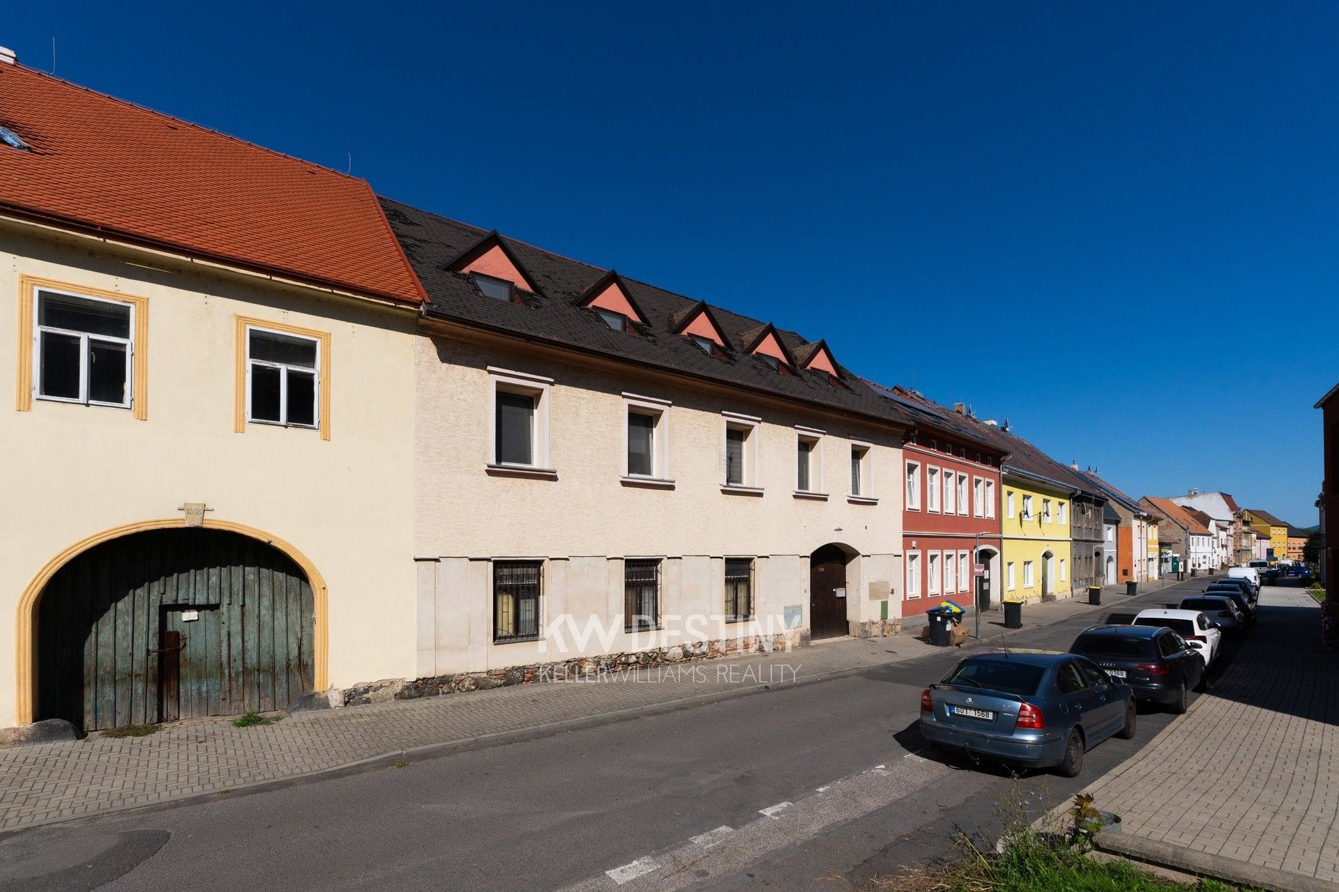 Rodinné domy, Husovo náměstí, Chabařovice, 348 m²