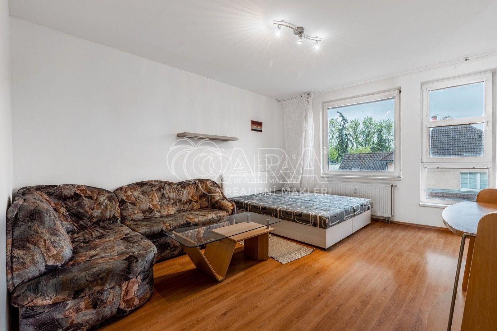 Pronájem byt 1+1 - U Zahradního města, Praha, 48 m²