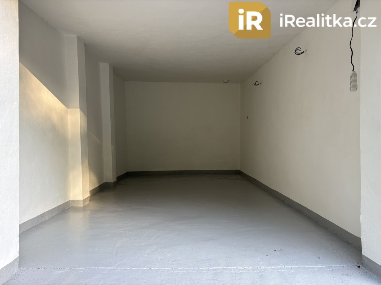 Garáže, Garážnická, Havířov, 21 m² - 2