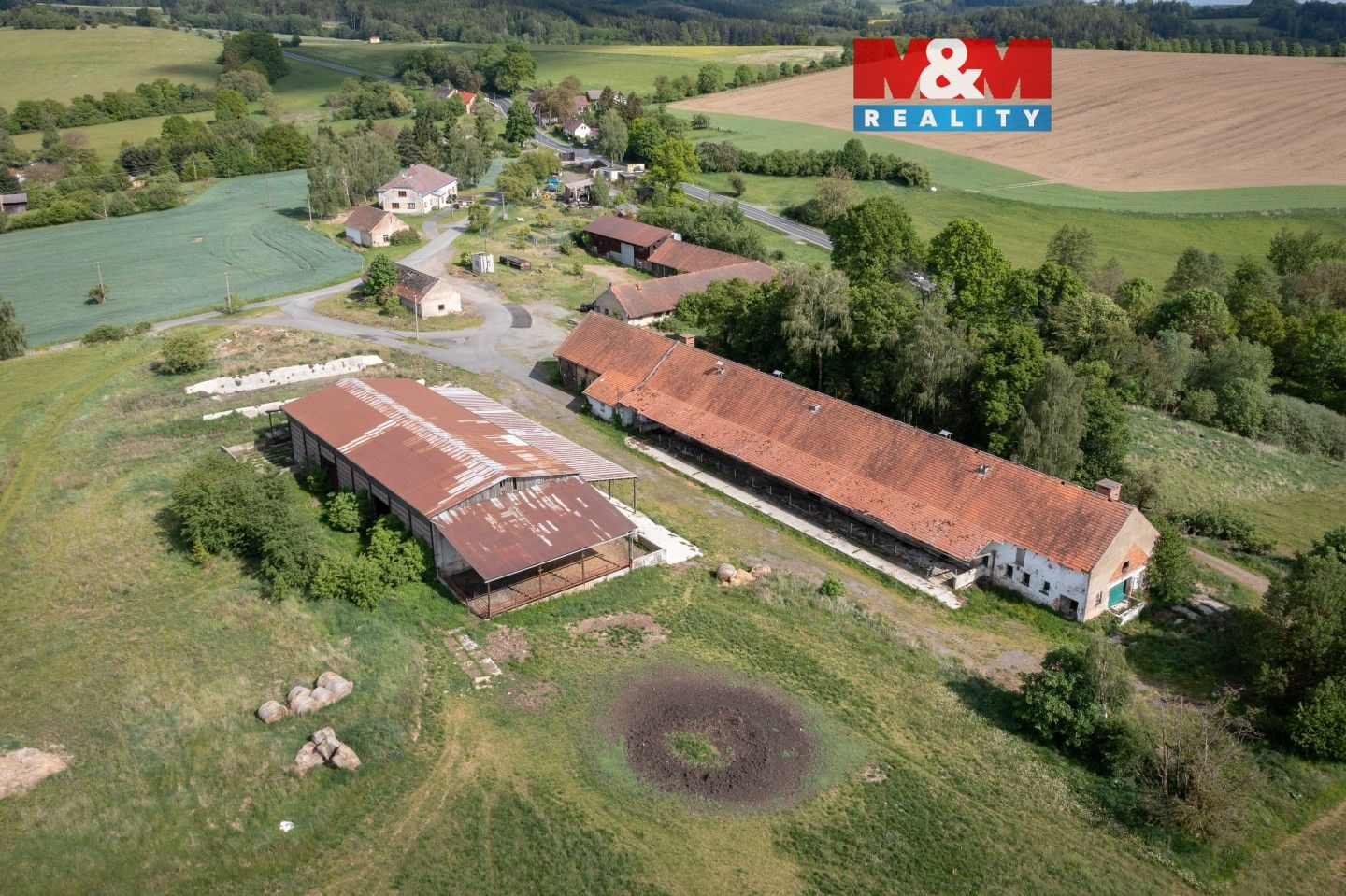 Zemědělské objekty, Životice, 2 087 m² - 1