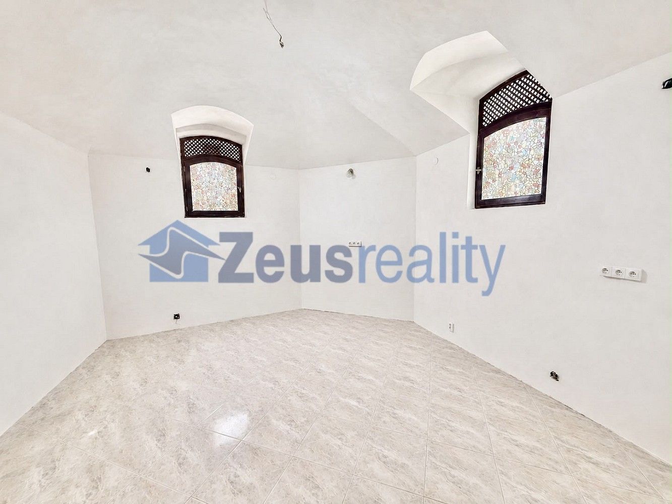 Obchodní prostory · 170 m² · Praha - Smíchov, okres Praha 5, Hlavní město Praha - 4