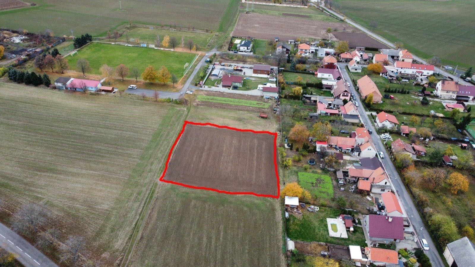 Prodej pozemek pro bydlení - Tuchořice, 1 374 m²