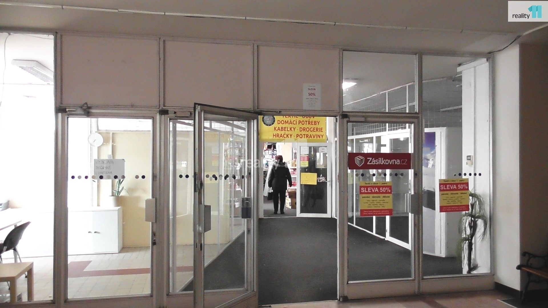 Pronájem obchodní prostory - Sokolovská, Ostrava, 20 m²