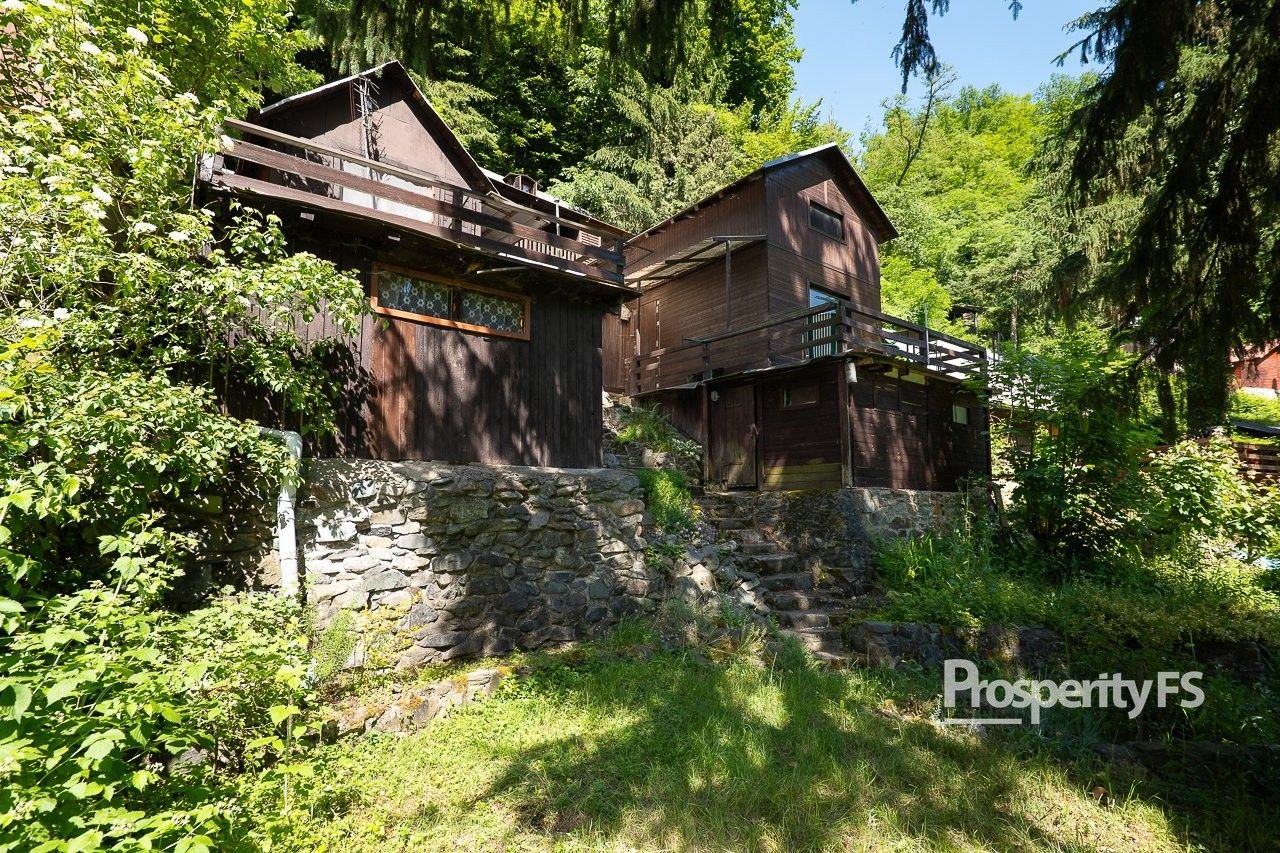 Chaty, Jílové u Prahy Luka pod Medníkem, 45 m²