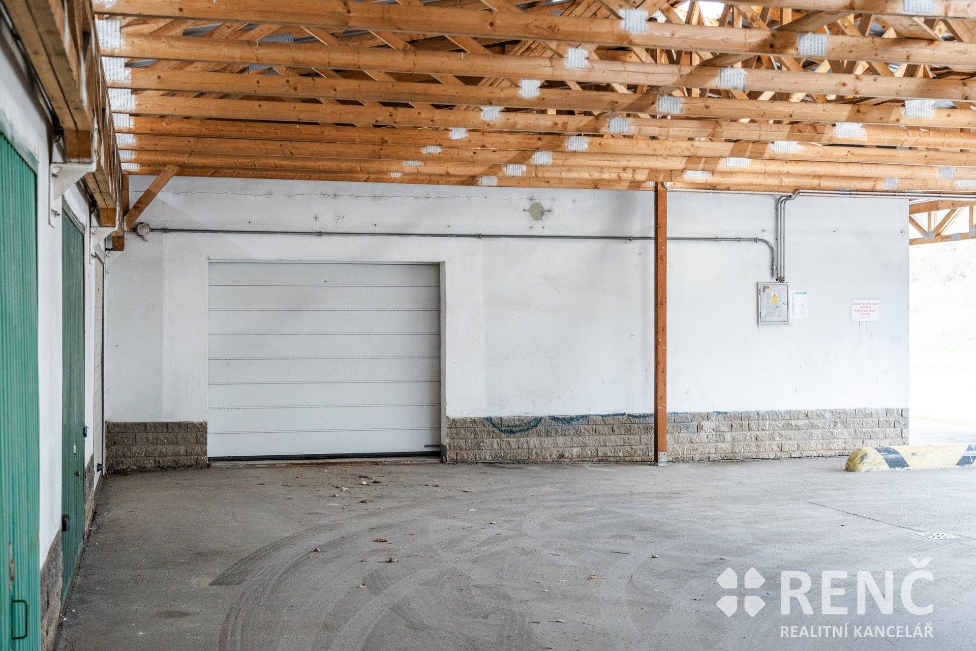 Garáže, Petra Křivky, Brno, 63 m² - 2
