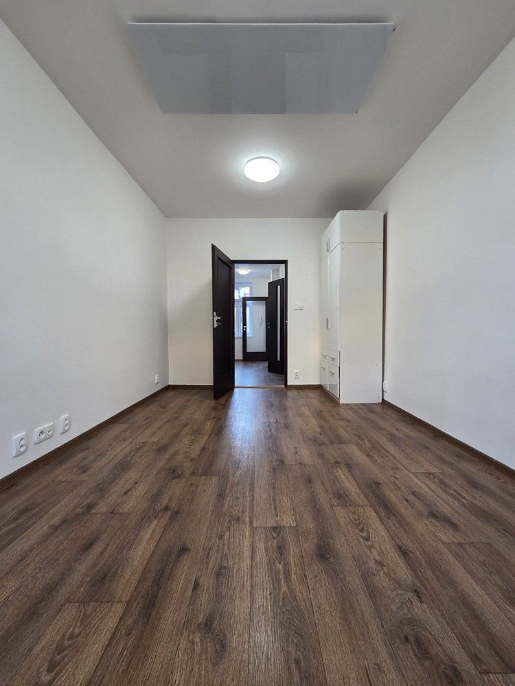Byt 1+1 · 39 m² · Praha - Kobylisy, okres Praha 8, Hlavní město Praha - 3