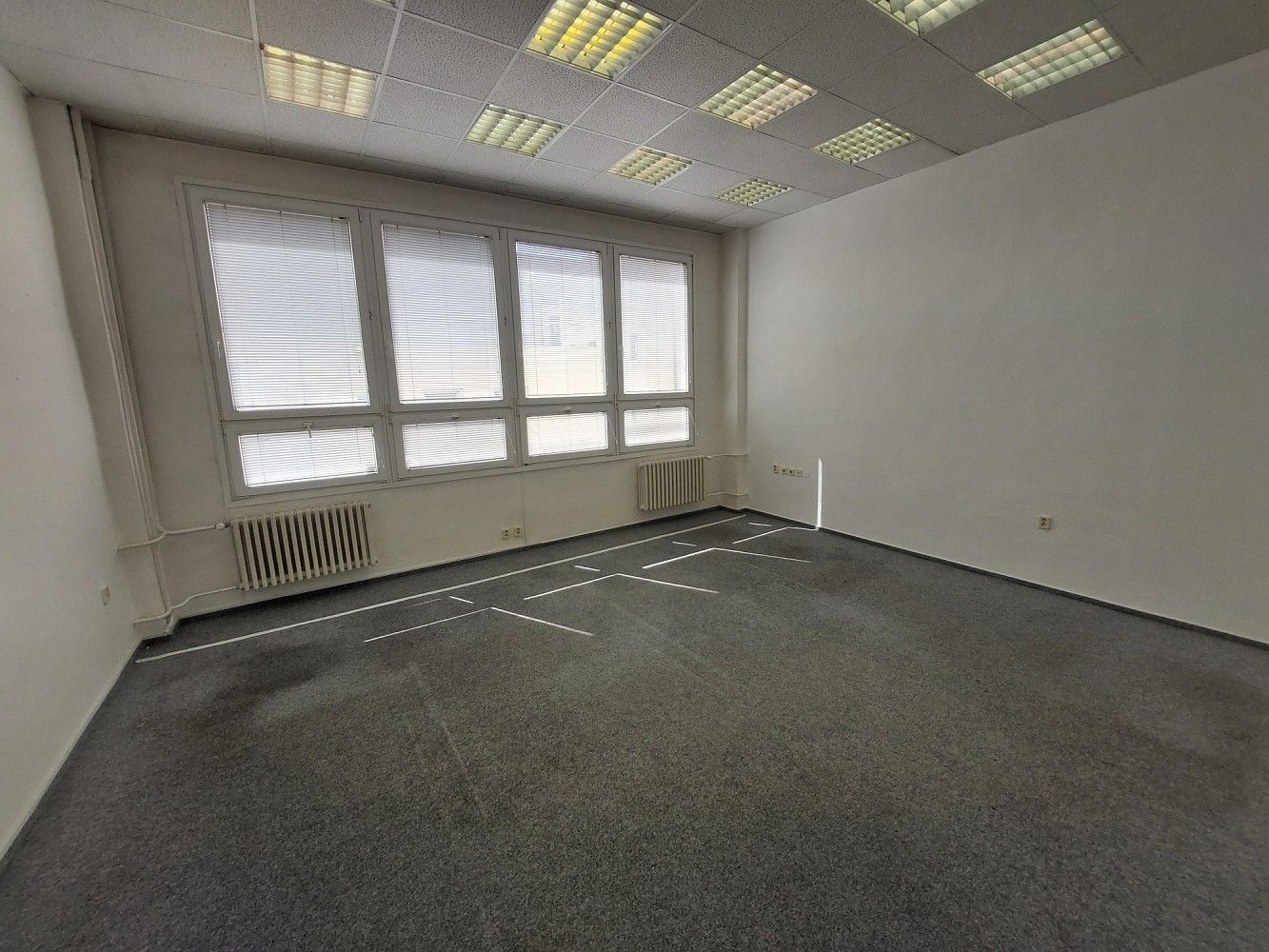 Kanceláře, Hodonín, okres Chrudim, Pardubický kraj, 30 m² - 1