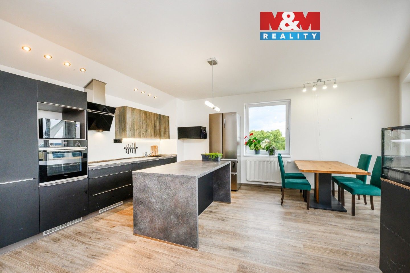 3+kk, V Zahrádkách, Plzeň, 80 m²