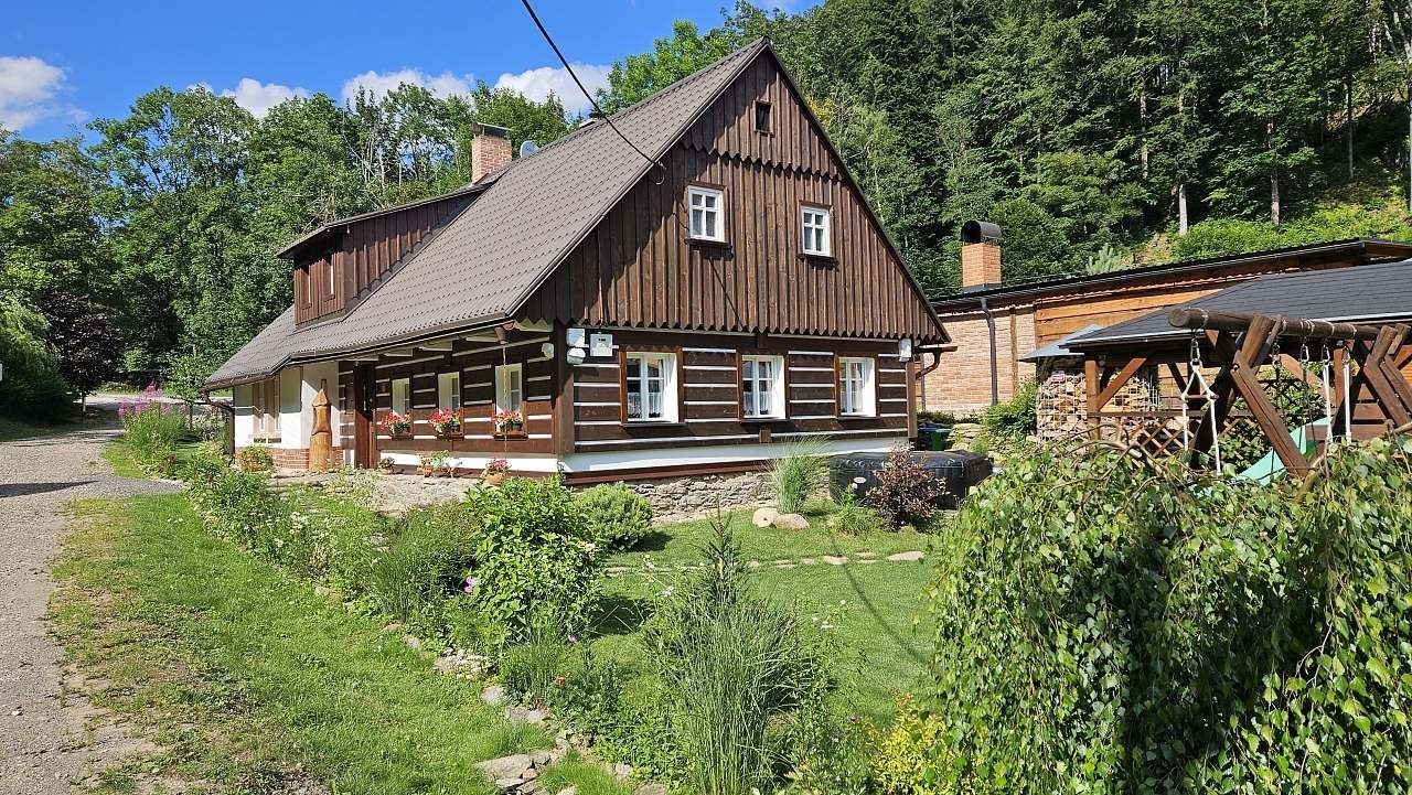 Chaty, Černý Důl - Čistá v Krkonoších, Královéhradecký kraj - 2