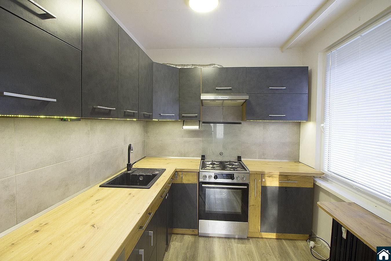 3+kk, Šluknovská, Praha, 71 m²