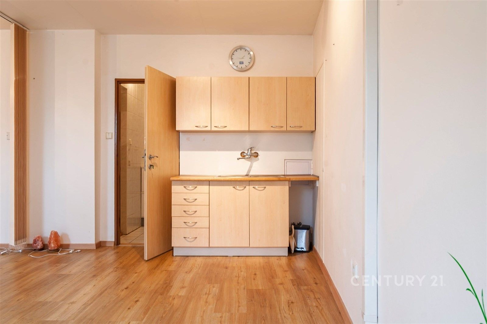 Pronájem obchodní prostory - Skalní 279, Hranice I-Město, 82 m² - 5