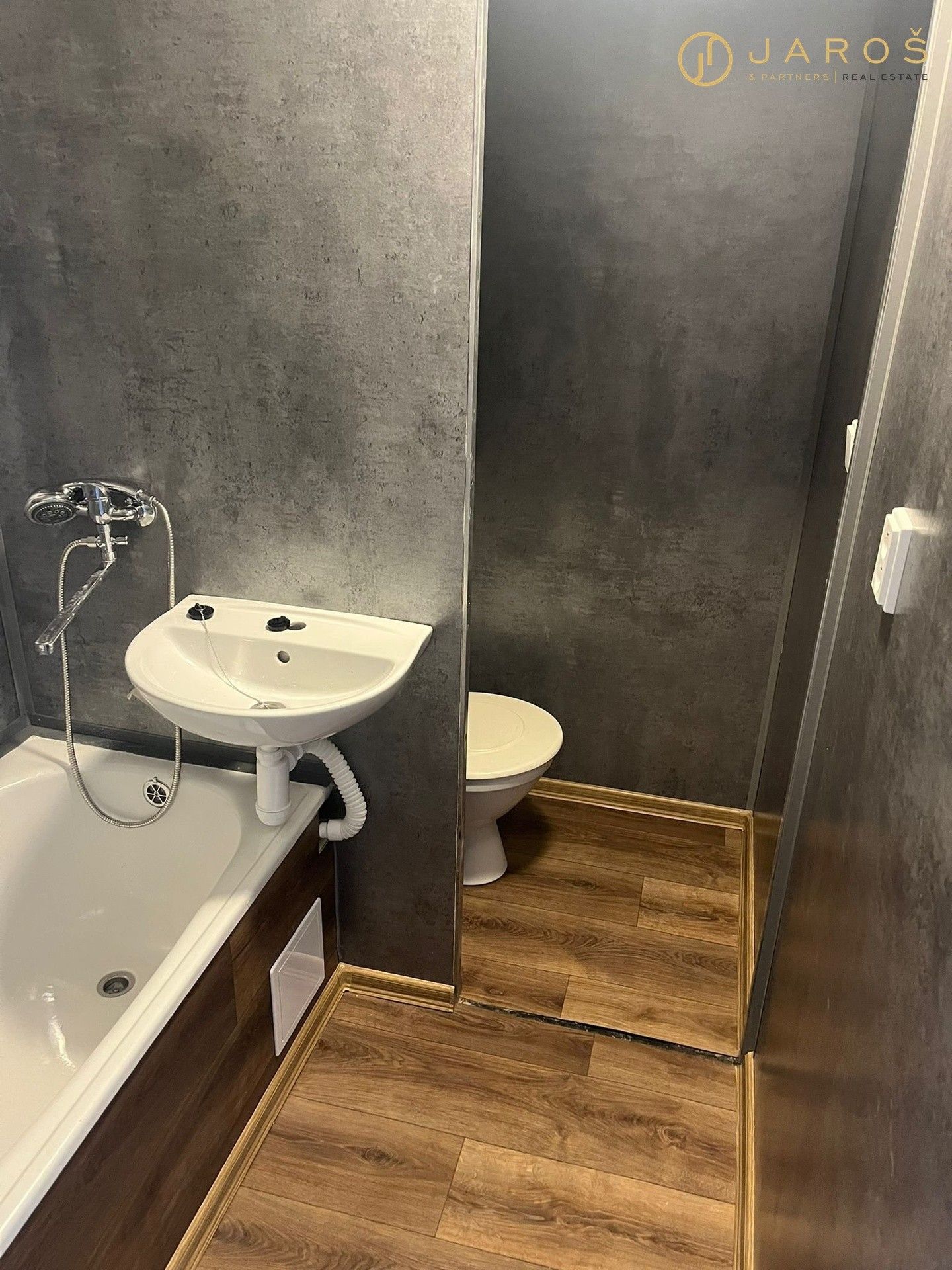 Pronájem byt 1+1 - Studentská, Jirkov, 36 m² - 5