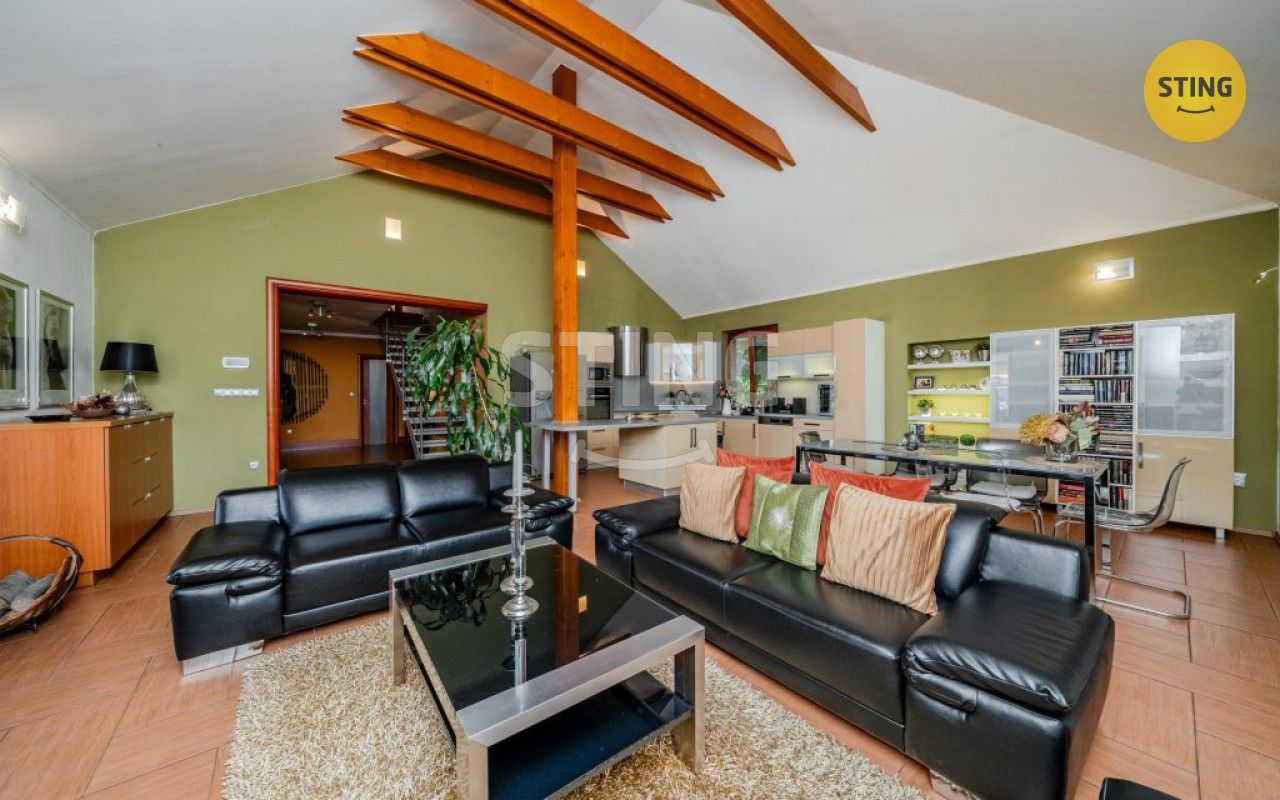 Prodej rodinný dům - Nad Úhorem, Ostrava, 262 m²