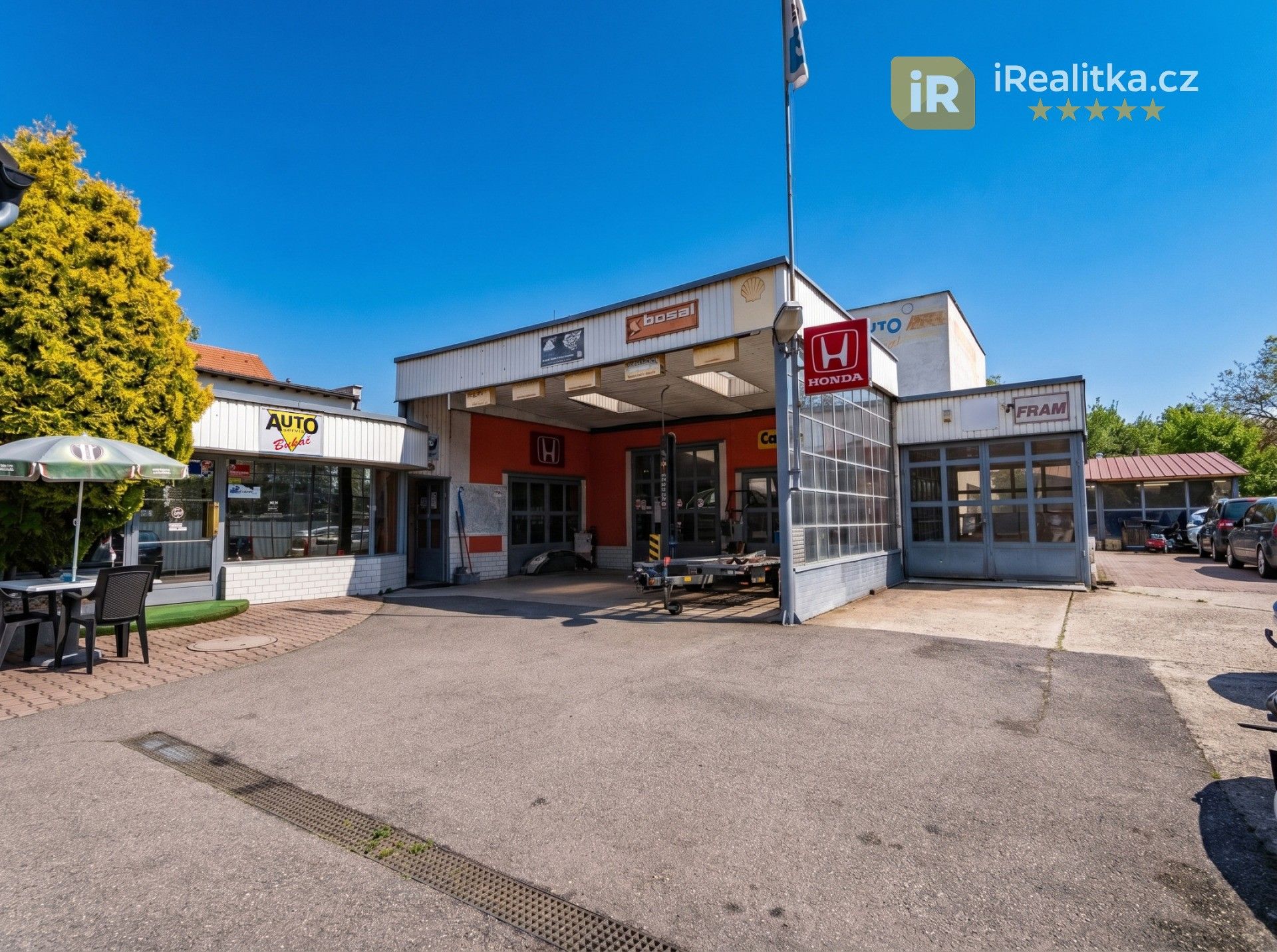 Výrobní prostory, 917 m²