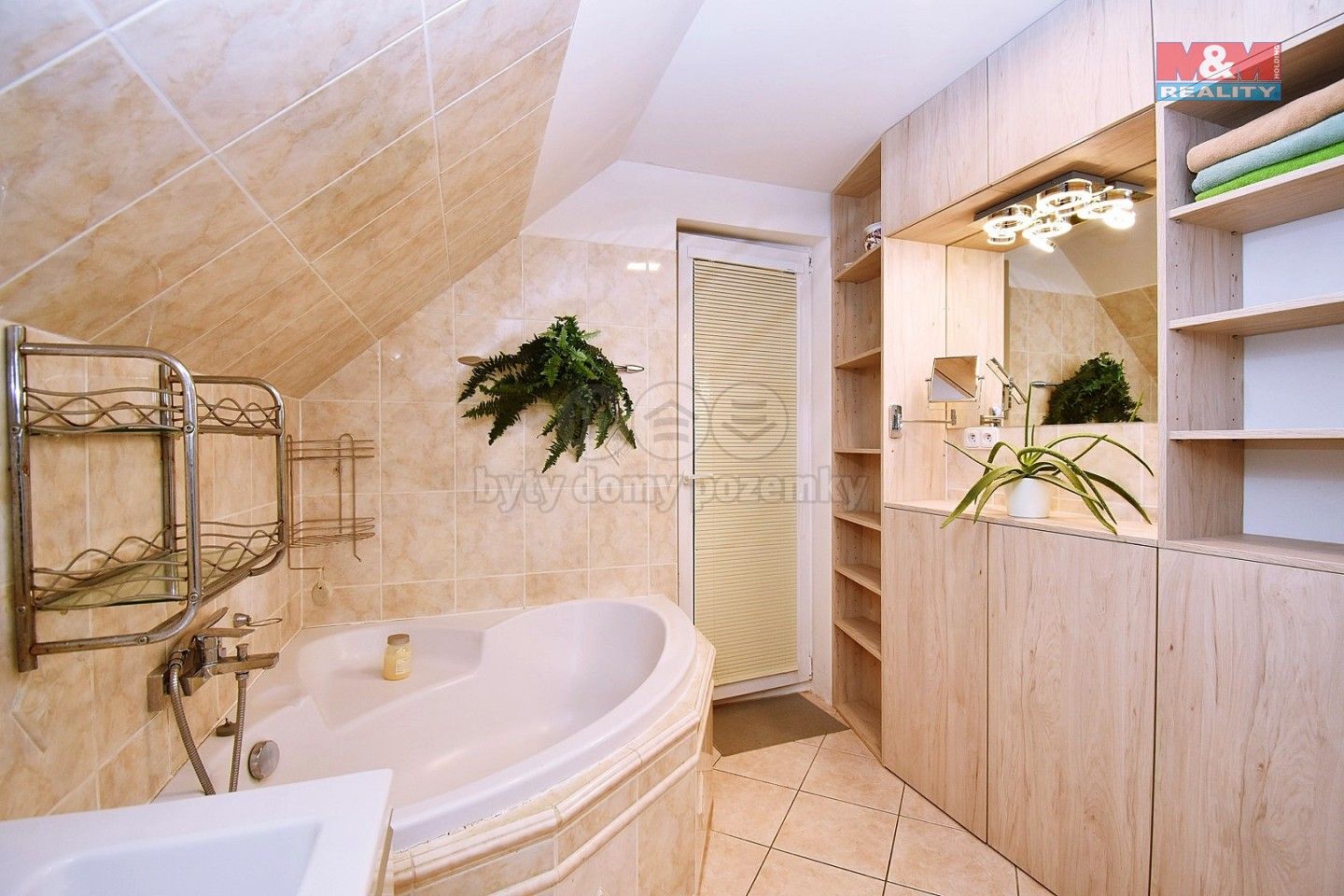 Rodinný dům · 200 m² · Hlavní, Měšice - 4