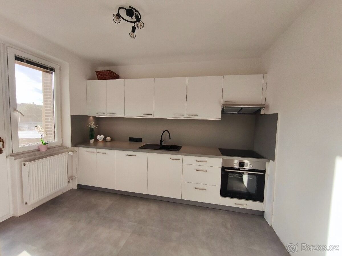 Prodej rodinný dům - Nezamyslice u Prostějova, 798 26 - 5