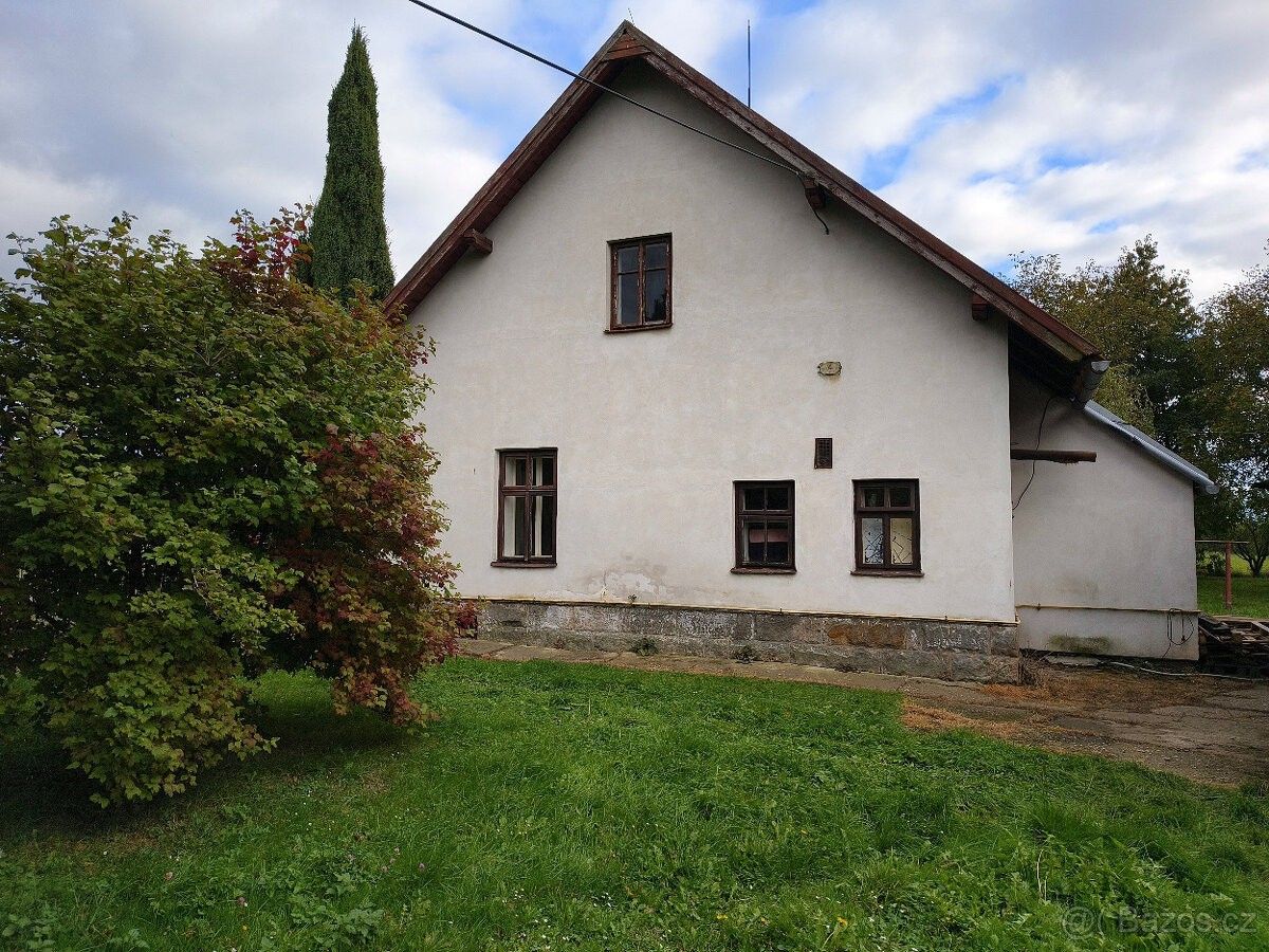 Rodinné domy, Chvalkovice v Čechách, 552 04