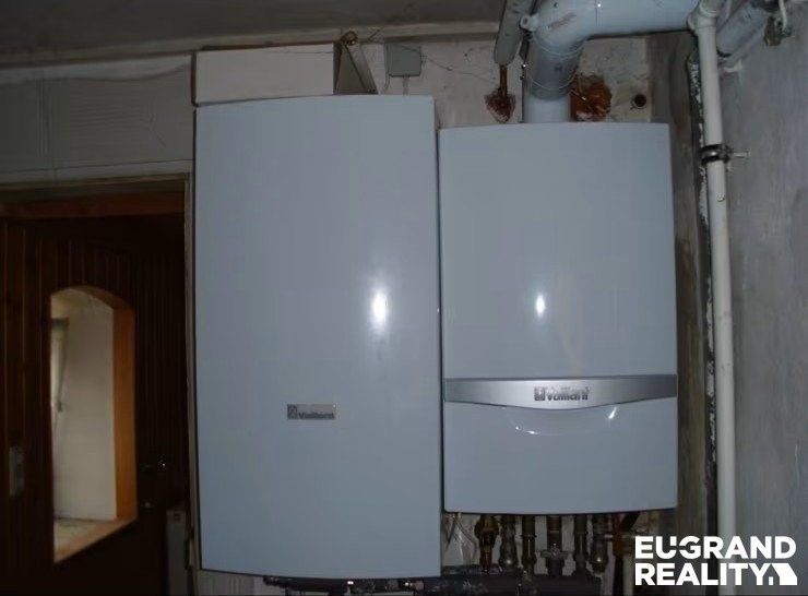 Prodej rodinný dům - 987 66, Zahraničí - 5