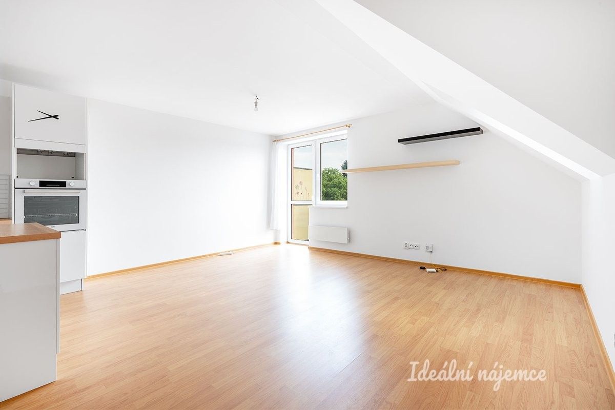 Pronájem byt 3+kk - U potoka, Jinočany, 89 m² - 5
