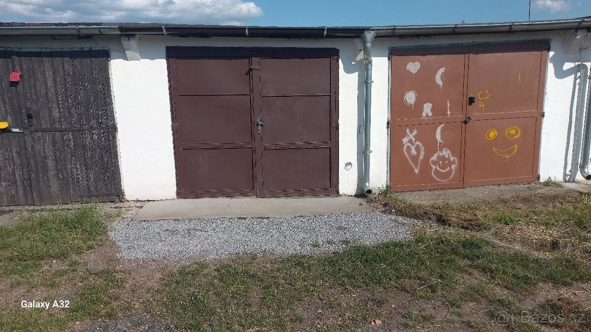 Pronájem garáž - České Budějovice, 370 01